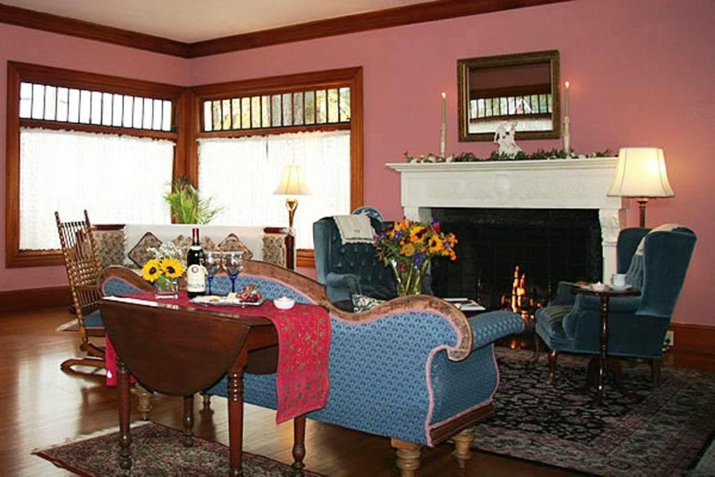 The Napa Inn Экстерьер фото